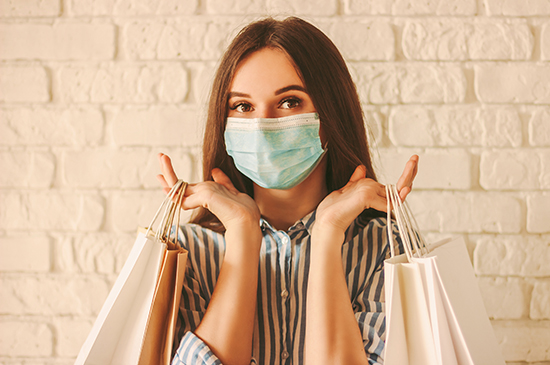 Shopper with Mask